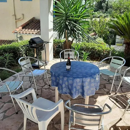 Apartment Homely In With Balcony